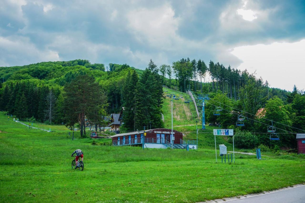 Penzion Deer Valča Buitenkant foto