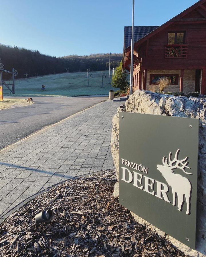 Penzion Deer Valča Buitenkant foto